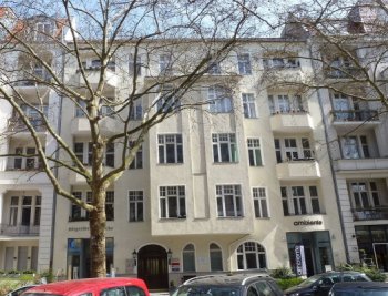 Charlottenburg_Giesebrechtstraße_11, April 2013.jpg